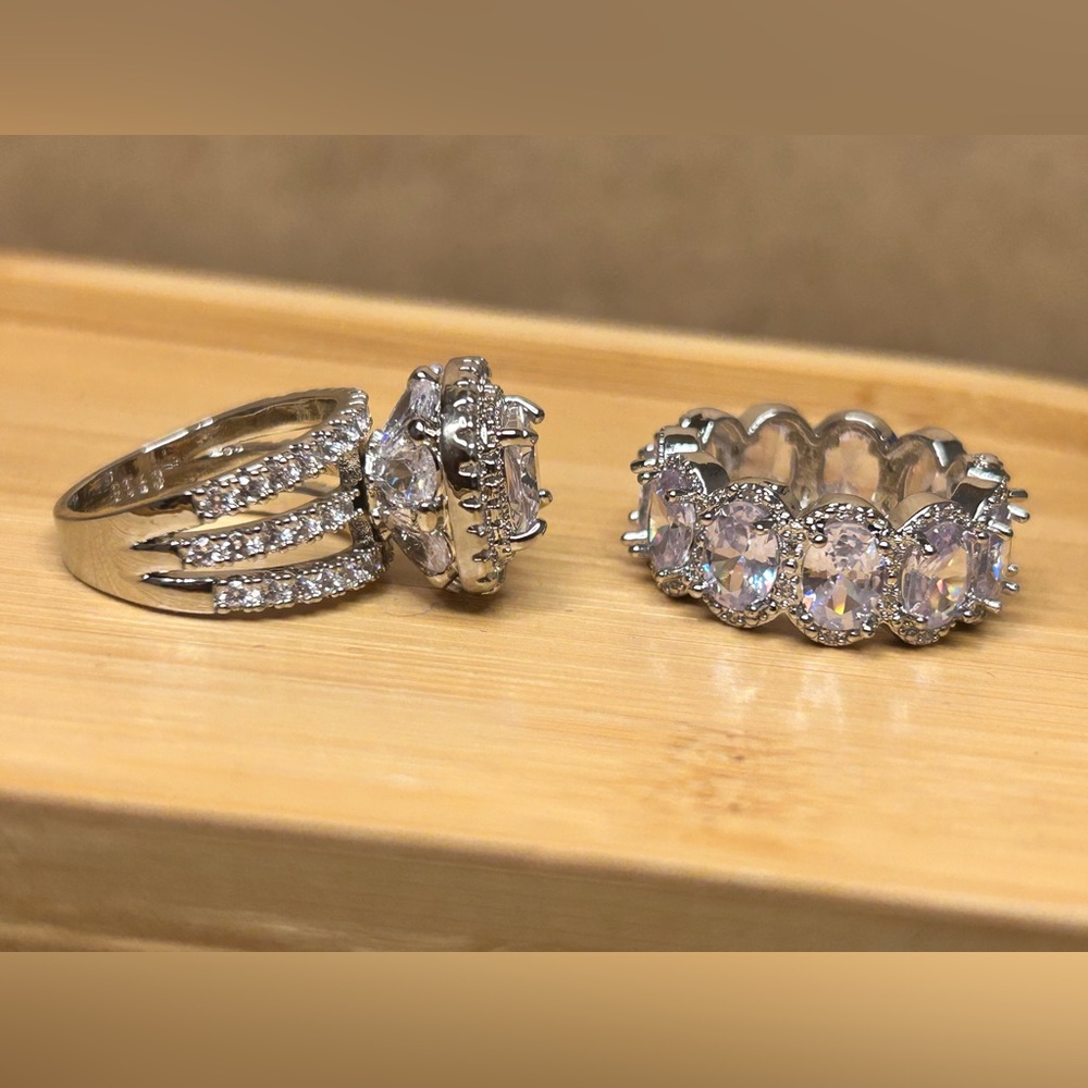 💍 S925 Stamped | 2 Piece Ring Set 💍 
Size 7 - $180